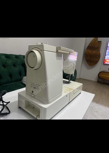 Beyaz Dikiş Makinesi - Görsel 4