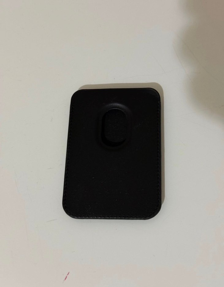 Magsafeli siyah cüzdan - Görsel 4