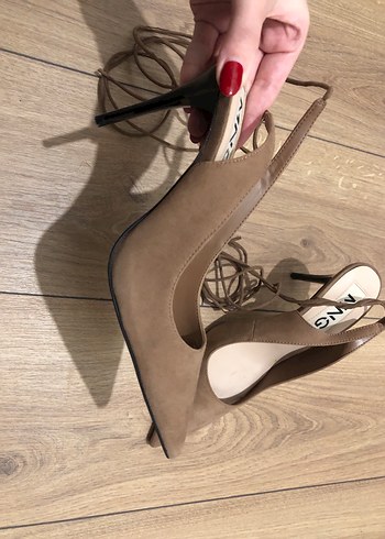 Mango Kahverengi Süet Bağcıklı Stiletto - Görsel 2