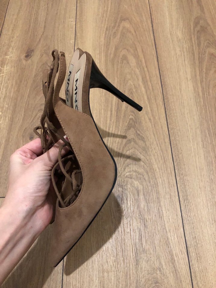 Mango Kahverengi Süet Bağcıklı Stiletto - Görsel 3