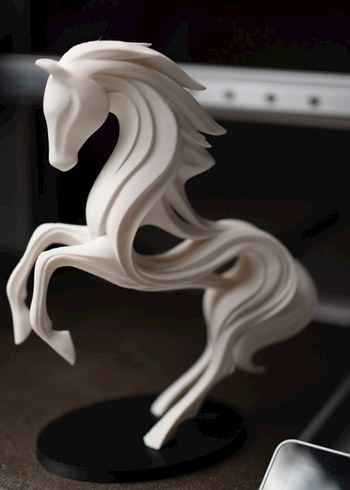 Beyaz Gri At Figürü - Görsel 2