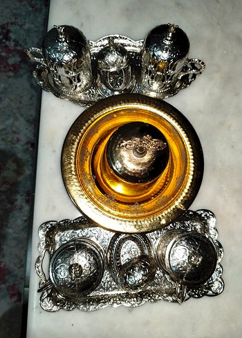 Etnik Desenli Parlak Altın Kapaklı Servis Tabağı - Görsel 4