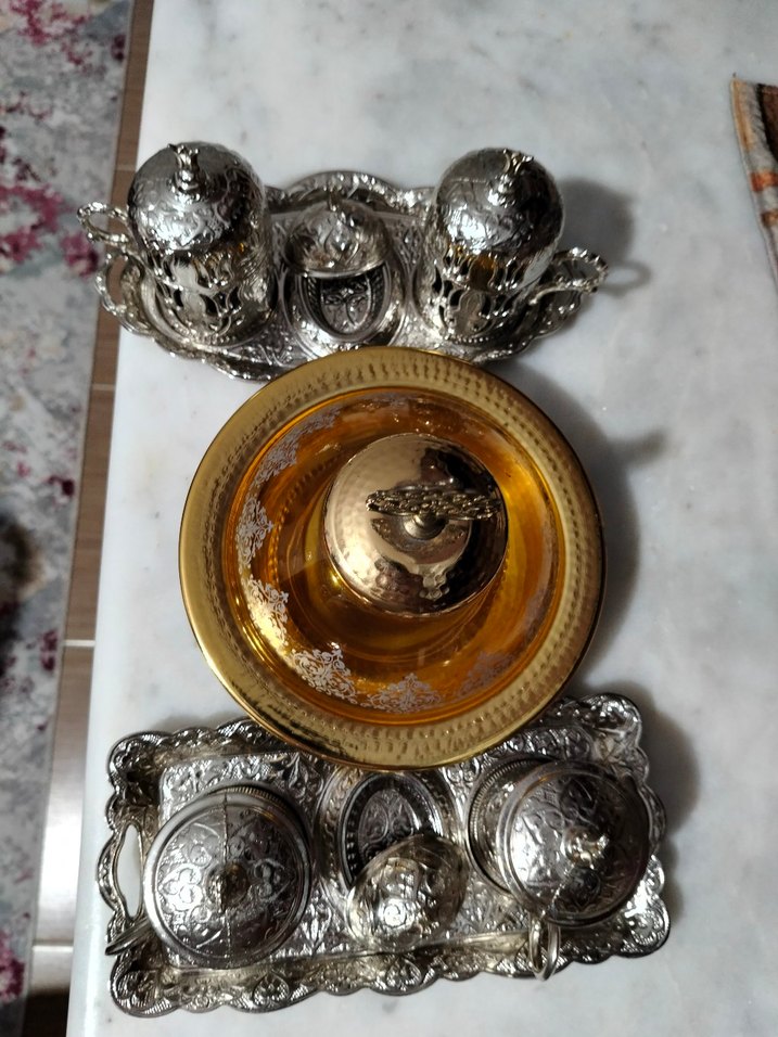 Etnik Desenli Parlak Altın Kapaklı Servis Tabağı - Görsel 3