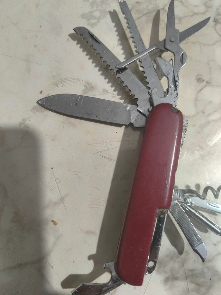 Kırmızı Çok Fonksiyonlu Çakı - Görsel 2