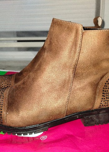 kahverengi düet bot - Görsel 3