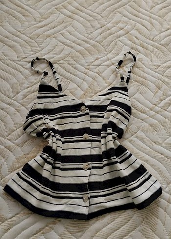 H&M Siyah Beyaz Cizgili İnce Askili H M Etiketli Bluz