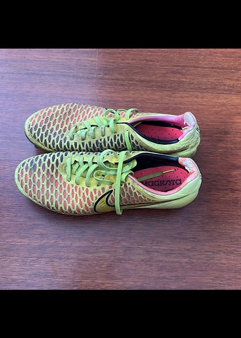 NİKE MAGİSTA VİDALI KRAMPON - Görsel 4