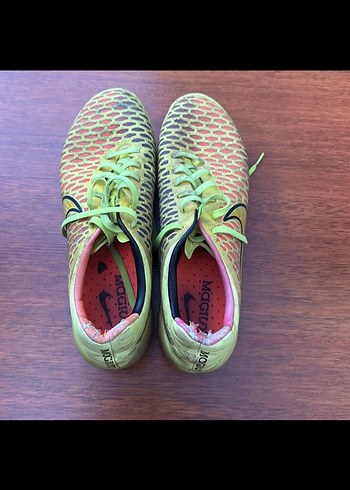 NİKE MAGİSTA VİDALI KRAMPON - Görsel 3