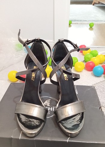 Tokalı Gri Platform Topuklu Kadın Abiye Ayakkabı - Görsel 3