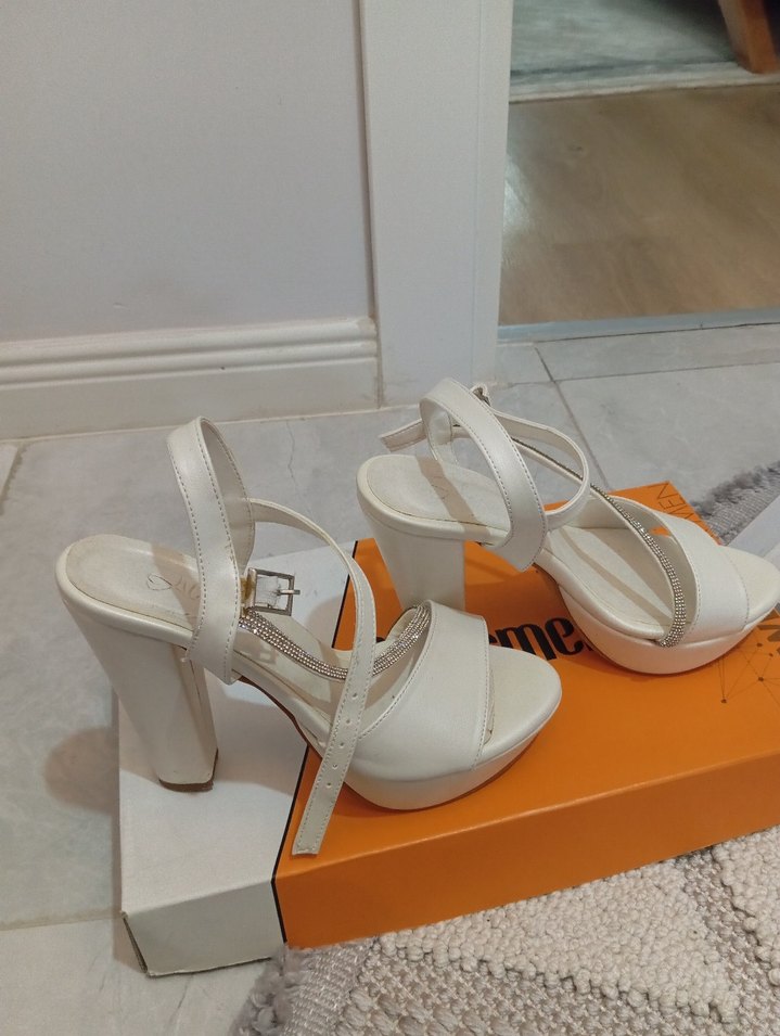 Beyaz Platform Topuklu Kadın Abiye Ayakkabı - Görsel 3