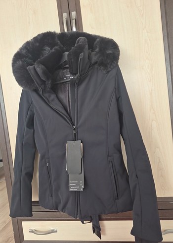 Kadın Siyah Kemerli Kışlık Mont kemeri kapanmıyor - Görsel 3