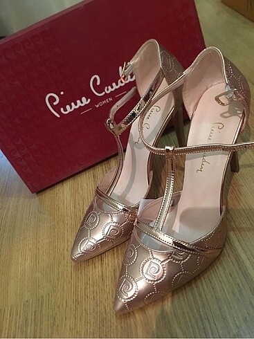 Pierre cardin stiletto