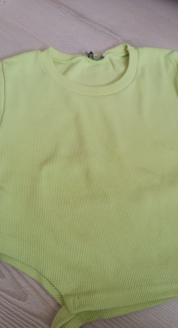 kısa kollu crop - Görsel 2