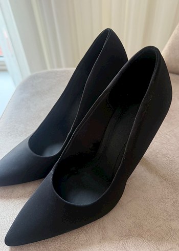 Bershka Siyah Minimalist Stiletto Topuklu Kadın Ayakkabı - Görsel 3