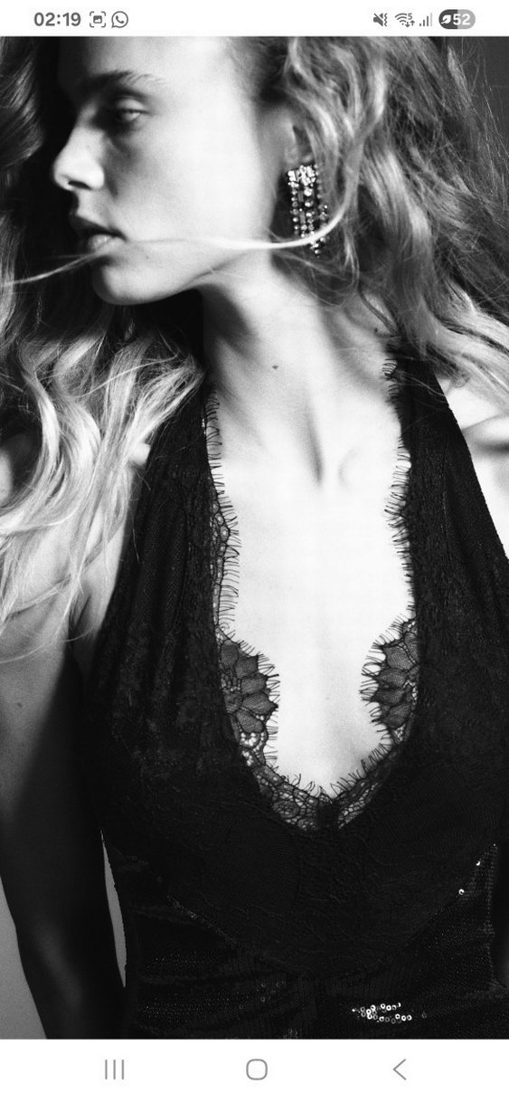 Siyah Dantel Detaylı Pulli elbise - Görsel 2