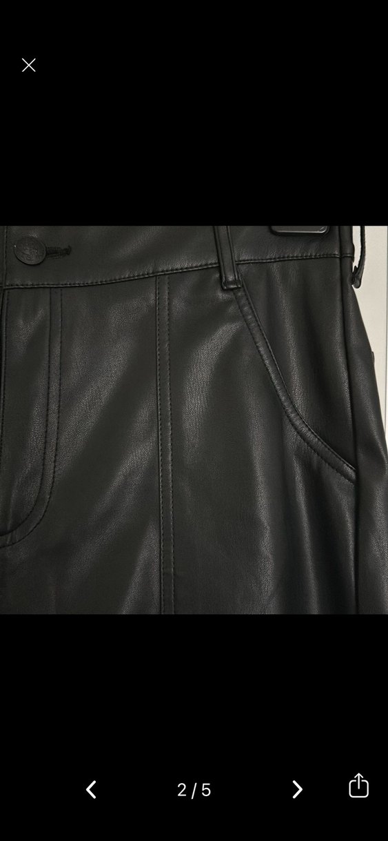 Kemerli Siyah Deri Mini Şort - Görsel 4