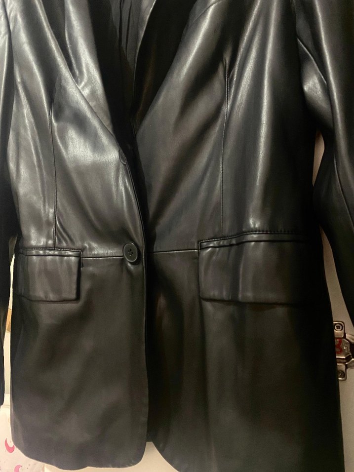 Düğmeli Siyah Deri Kadın Ceket - Görsel 2