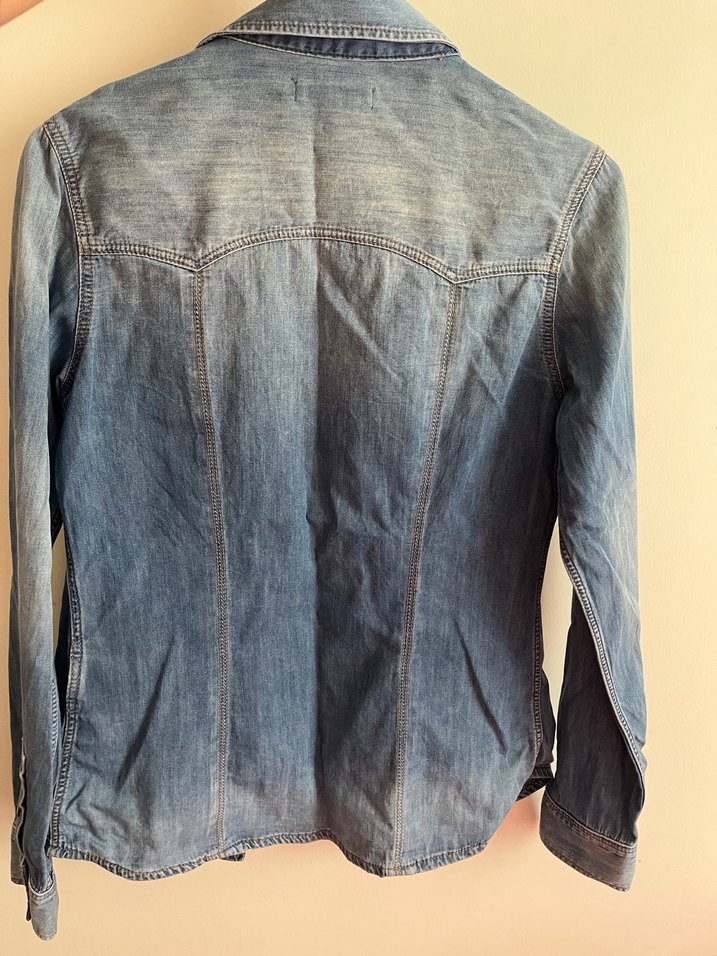 Düğmeli Mavi Denim Kadın Gömlek - Görsel 2