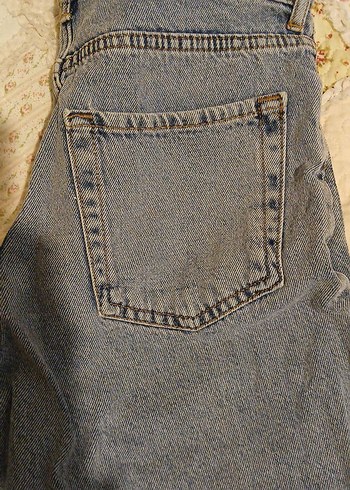 Kadın Gri Denim Mini Şort Bol Kesim - Görsel 3