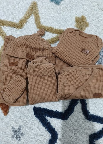 Kahverengi Örgü Kısa Kollu Bebek Body - Görsel 6