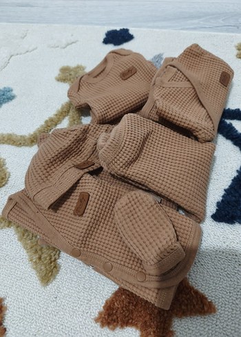 Kahverengi Örgü Kısa Kollu Bebek Body - Görsel 7