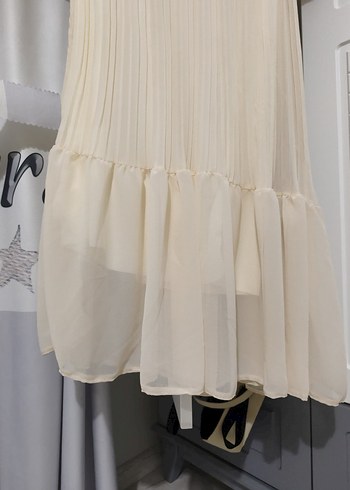 Beyaz Uzun Pilili Keten Elbise - Görsel 3