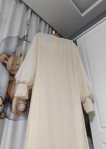 Beyaz Uzun Pilili Keten Elbise - Görsel 2