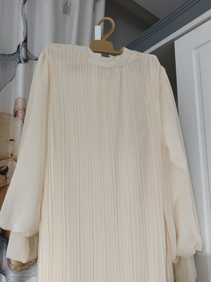 Beyaz Uzun Pilili Keten Elbise - Görsel 5