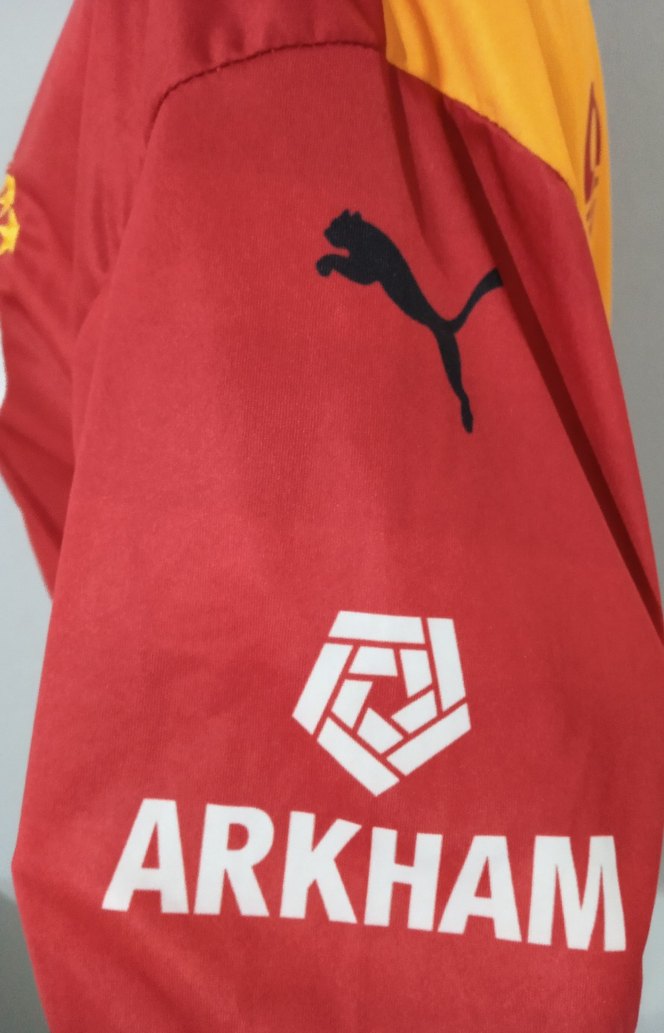 Sarı-Kırmızı Baskılı Kısa Kollu Erkek Forma - Görsel 3