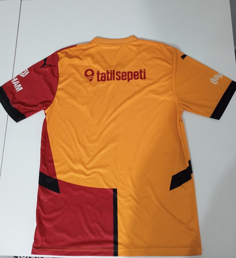 Sarı-Kırmızı Baskılı Kısa Kollu Erkek Forma - Görsel 2