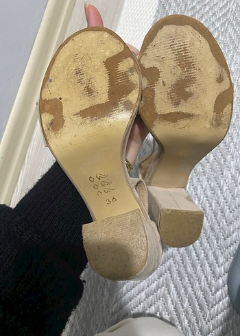 Bej topuklu ayakkabı - Görsel 4