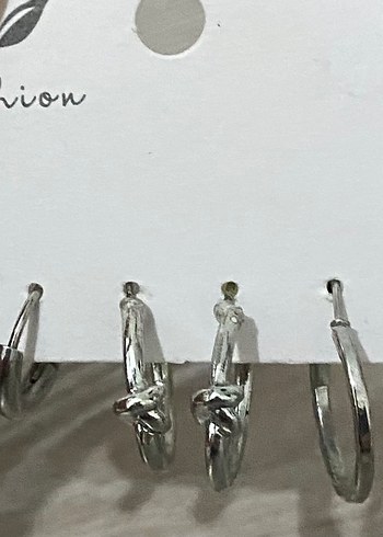 Gri Mini Tokalı Kadın Küpeler - Görsel 2