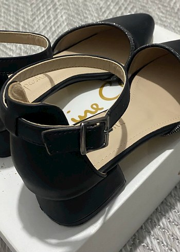 Klasik Siyah Boncuk Desenli Topuklu Ayakkabı - Görsel 3