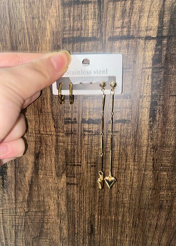 Zincir Detaylı Altın Renk Kadın Küpe Seti+ Kırmızı Anahtarlık - Görsel 2