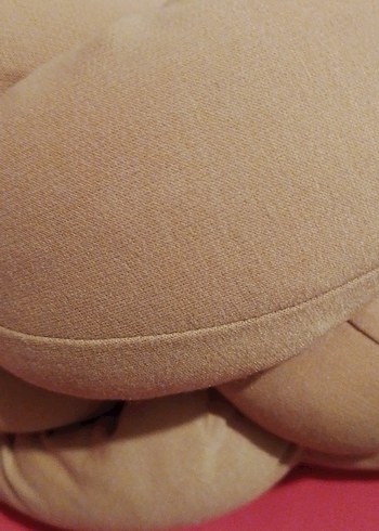 Bej Örgü Tasarımlı Emzirme ve Hamile Yastığı yatak kenari - Görsel 5