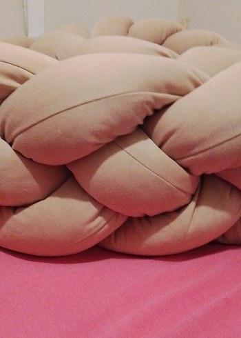 Bej Örgü Tasarımlı Emzirme ve Hamile Yastığı yatak kenari - Görsel 7