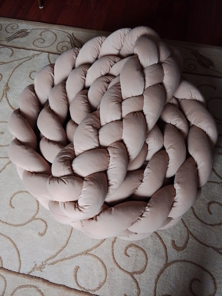 Bej Örgü Tasarımlı Emzirme ve Hamile Yastığı yatak kenari - Görsel 3