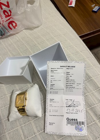 Guess Kadın Altın Renkli Klasik Saat - Görsel 2