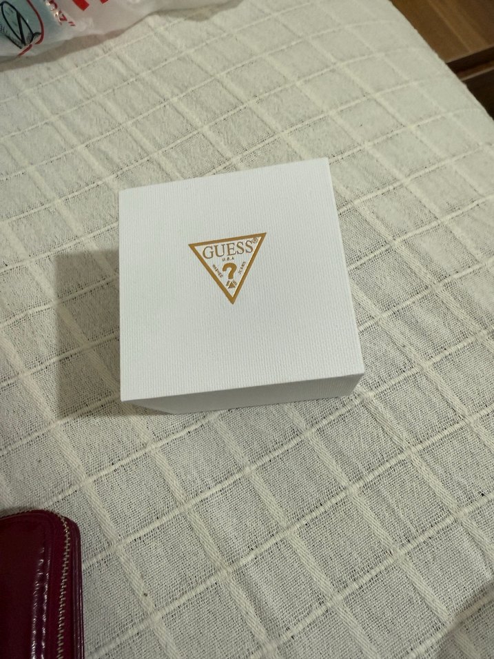 Guess Kadın Altın Renkli Klasik Saat - Görsel 4