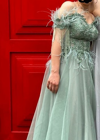 Yeşil İşlemeli Drapeli Uzun Abiye Elbise - Görsel 2