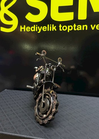 DİŞLİ TEKERLİ ÖZEL TASARIM METAL MOTOSİKLET - Görsel 5