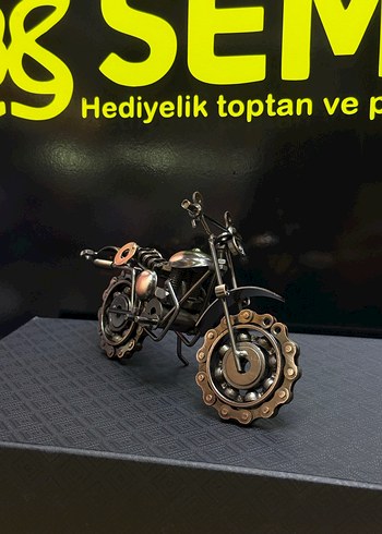 DİŞLİ TEKERLİ ÖZEL TASARIM METAL MOTOSİKLET - Görsel 4