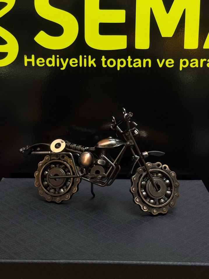 DİŞLİ TEKERLİ ÖZEL TASARIM METAL MOTOSİKLET - Görsel 2