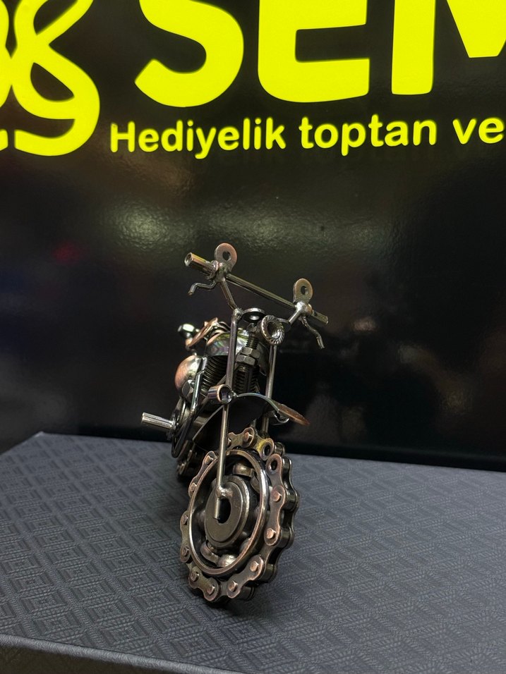 DİŞLİ TEKERLİ ÖZEL TASARIM METAL MOTOSİKLET - Görsel 5
