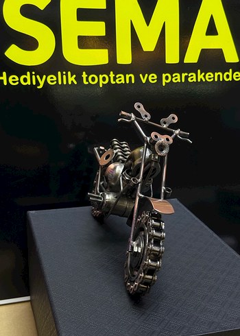 DİŞLİ TEKERLEKLİ ÖZEL TASARIM METAL MOTOSİKLET - Görsel 5