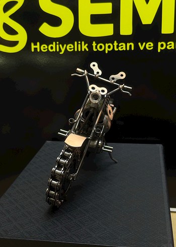 DİŞLİ TEKERLEKLİ ÖZEL TASARIM METAL MOTOSİKLET - Görsel 4