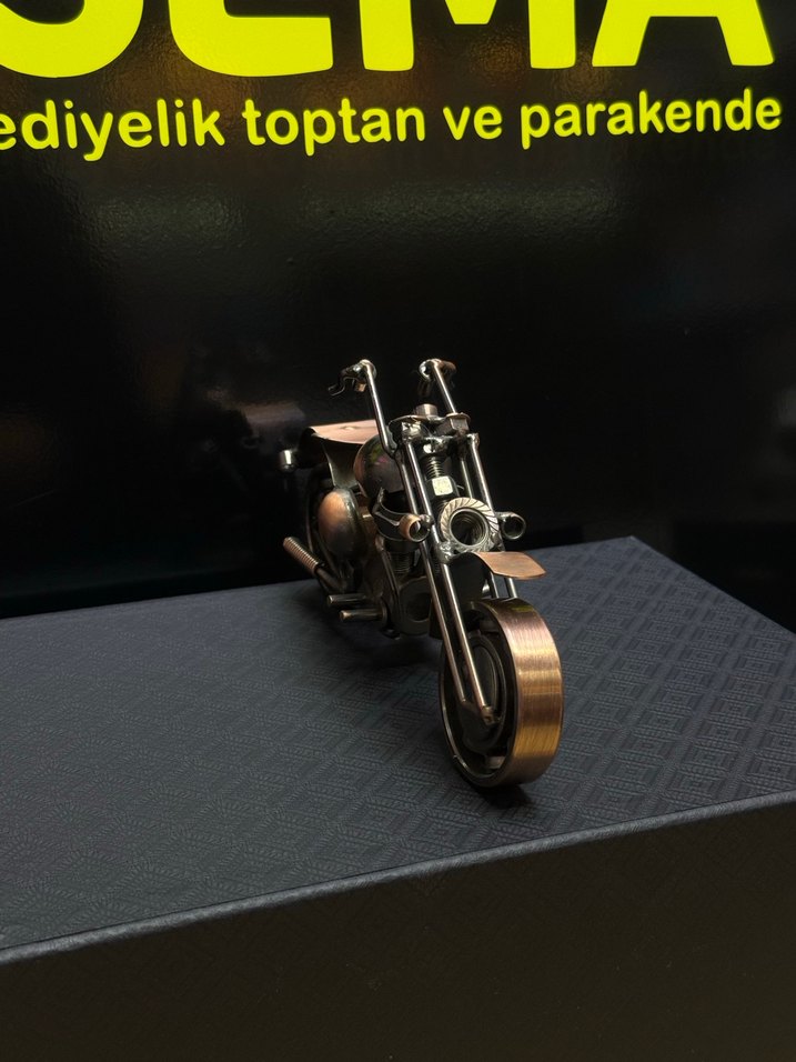 EL YAPIMI KLASİK CHOPPER METAL MOTOSİKLET - Görsel 4