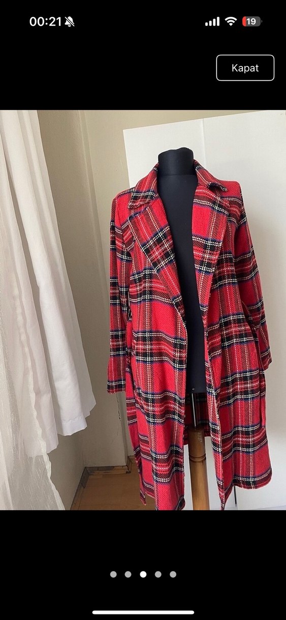 Kareli Kırmızı Uzun Kadın Kaban - Görsel 3