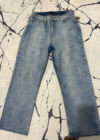 Bilekte Gri Renkli Rahat Kesim Kadın Denim Pantolon - Görsel 3