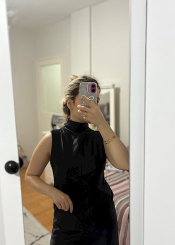 Siyah saten Uzun Kollu Yüksek Yakalı Drapeli Elbise - Görsel 5